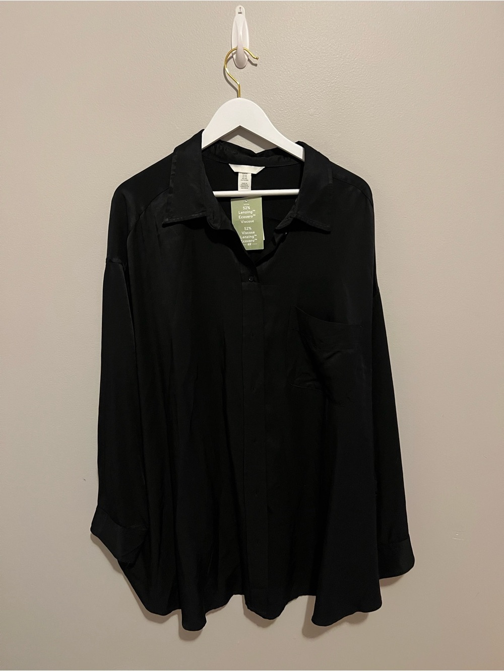 H&M Men's Black Casual Button-Down Shirt